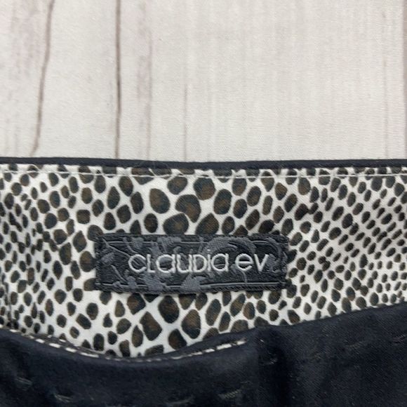 Women's Claudia Ev Black Casual Leopard Print Trim Split Bermuda Shorts (2) BI11 - Picture 5 of 10
